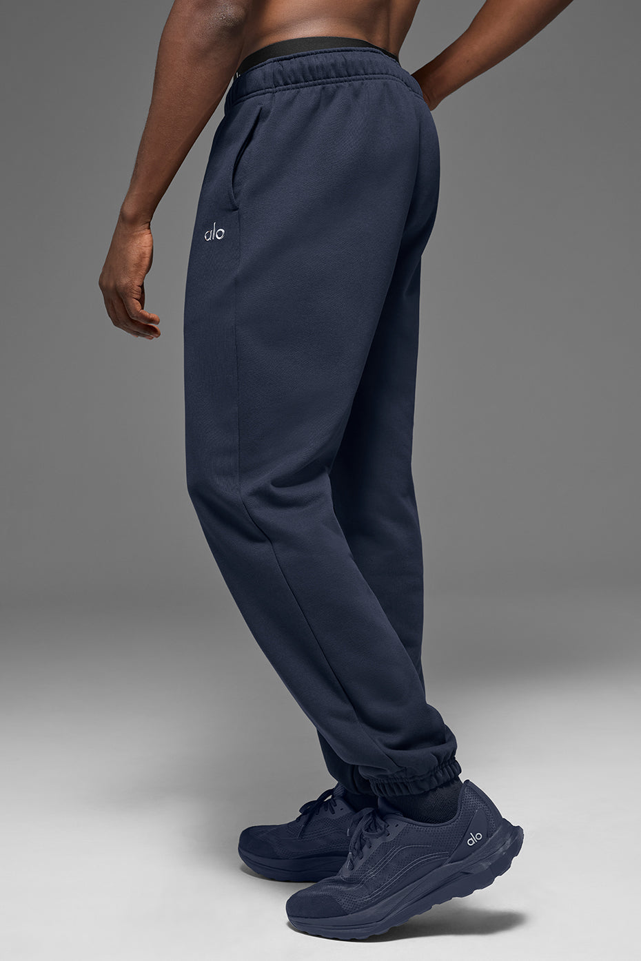 Accolade Sweatpant - Navy - Image 2